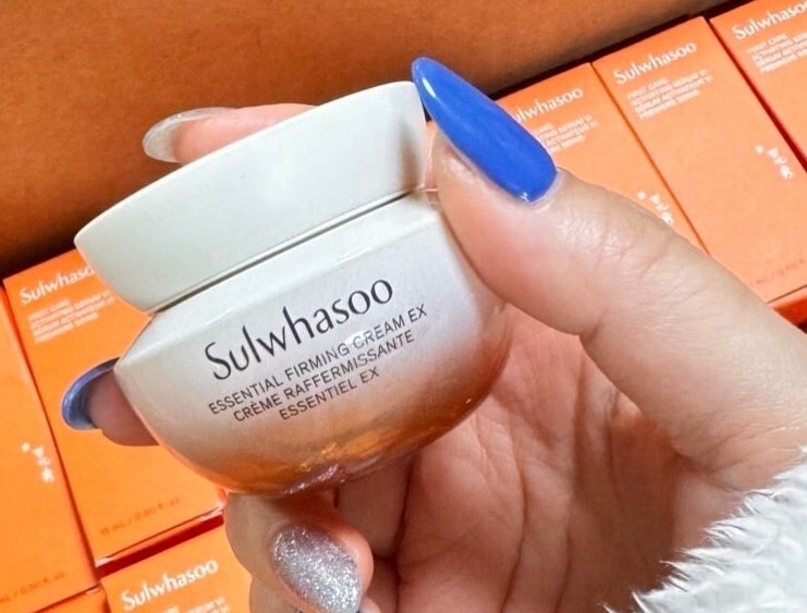 【直播】LL081742 雪花秀 滋盈肌本舒活緊致霜 15ml (一套2樽)