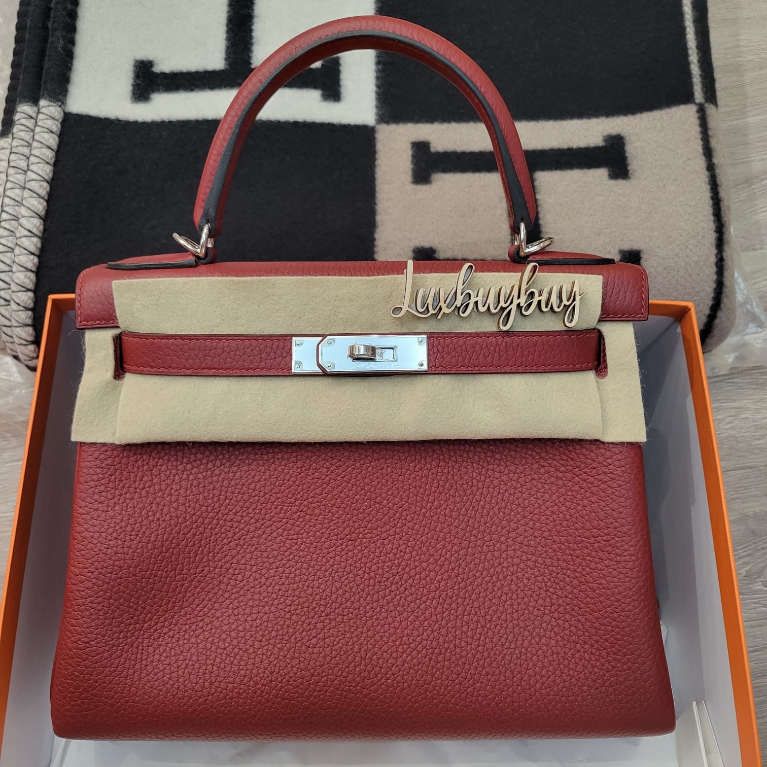 HERMES KELLY 28 55 ROUGE CK TOGO 愛馬仕紅 銀扣