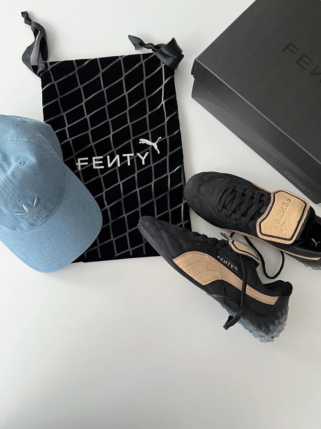 PUMA x Fenty Avanti LS 黑奶茶 蕾哈娜 聯名款 翻蓋鞋舌 復古 薄底鞋 40477801