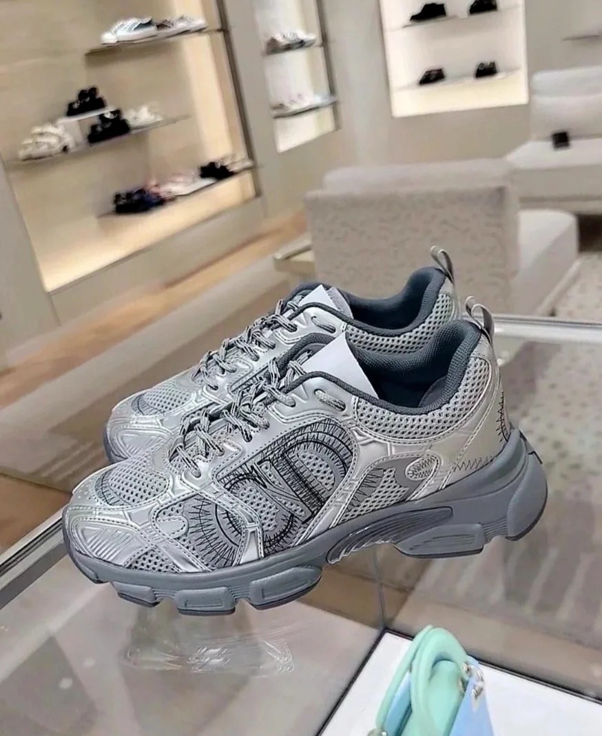 DIOR Chrono sneaker 女款