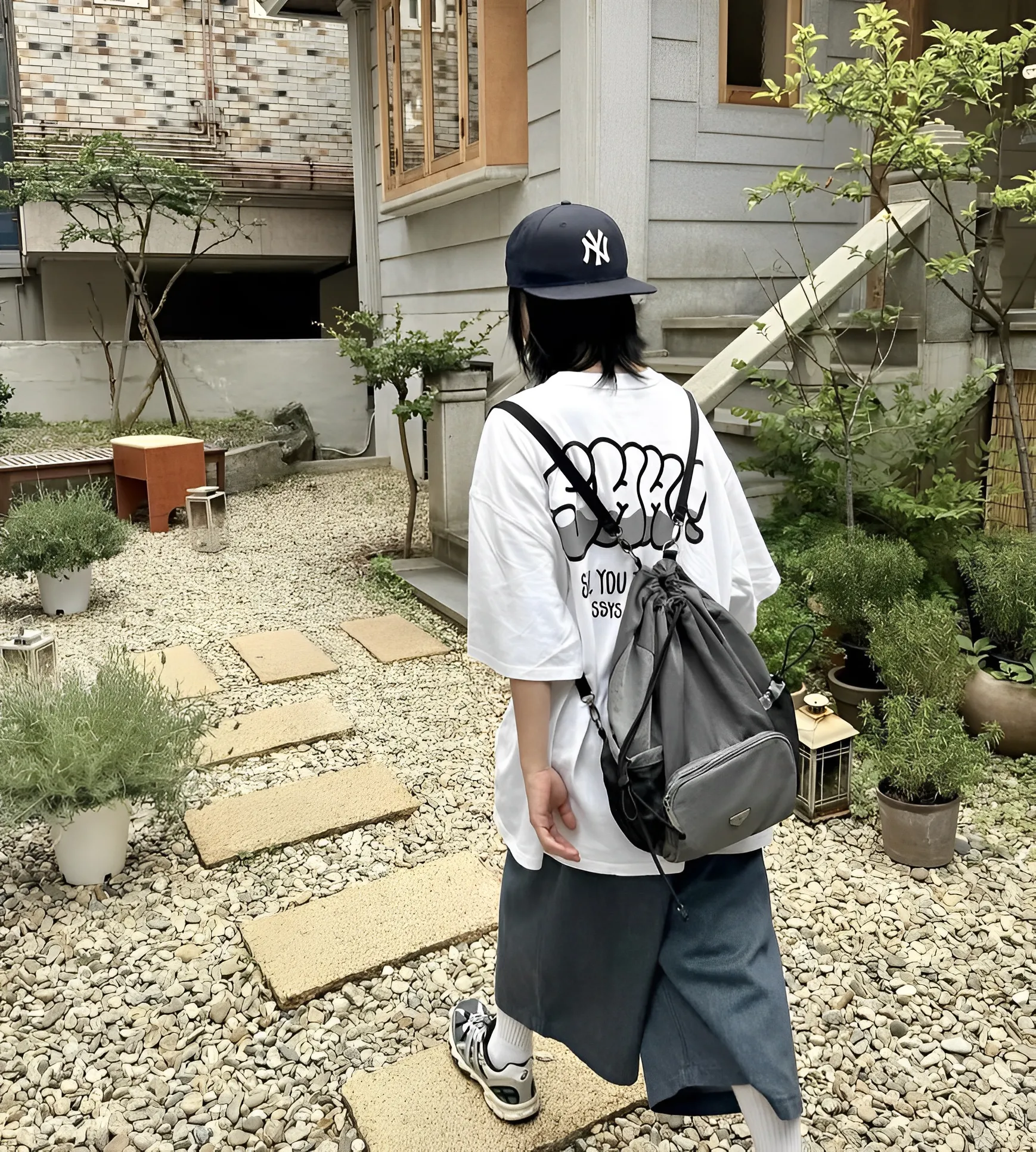 發泡 設計 英文 短袖