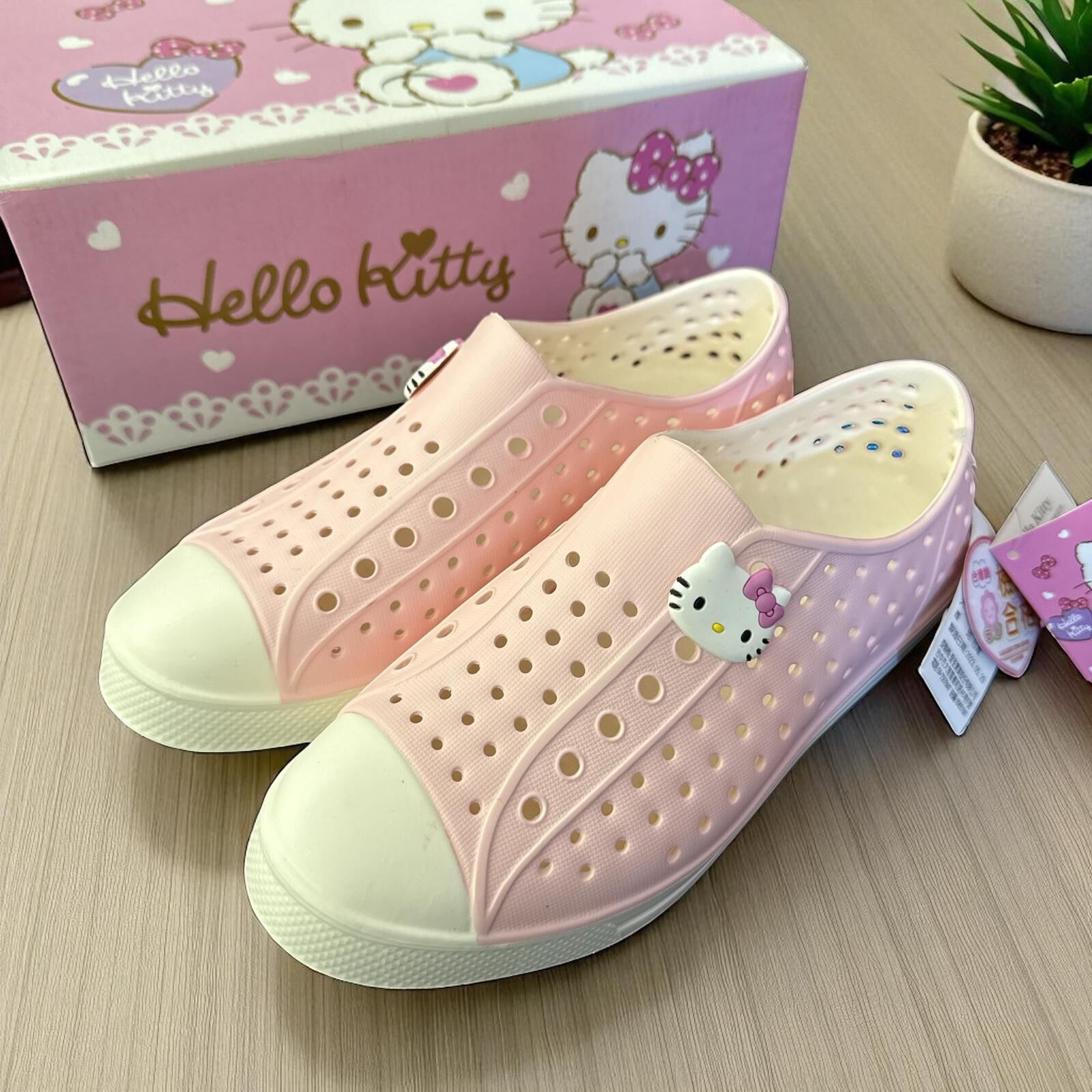 [現貨] 23182-KT Sanrio Hello Kitty Q 彈透氣懶人鞋 #TW-SC23-823638 粉紅色