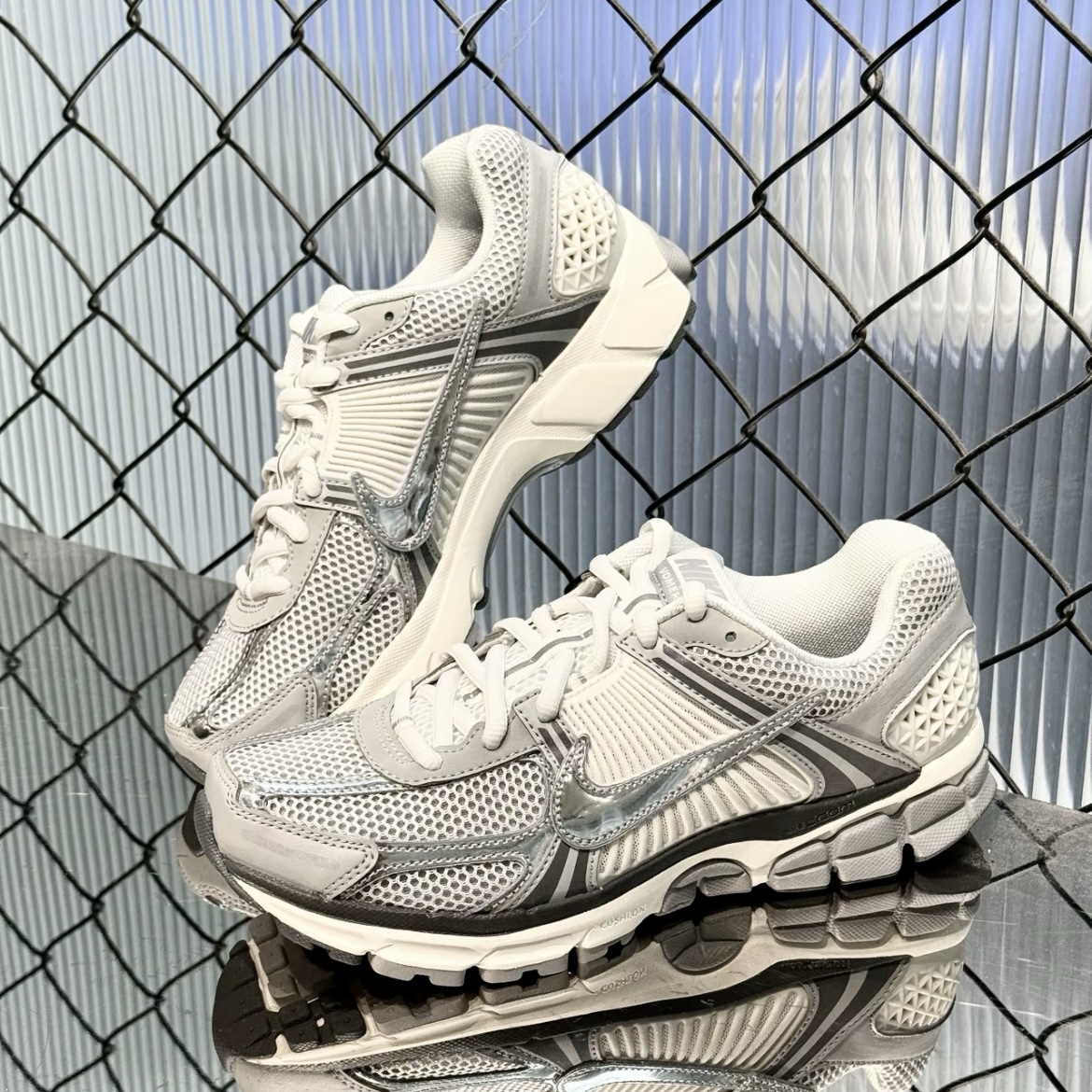 Nike Zoom Vomero 5 Metallic Silver 骨白灰銀 復古 Y2K 透氣 運動休閒鞋