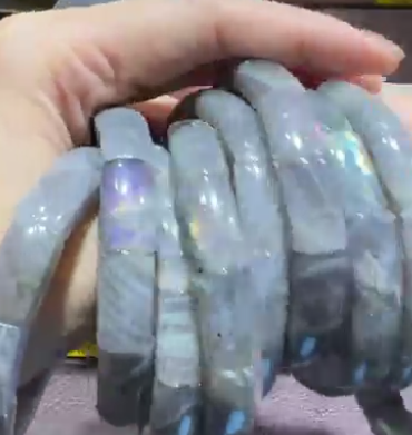 250816 - C50 人魚姬紫拉長石手排