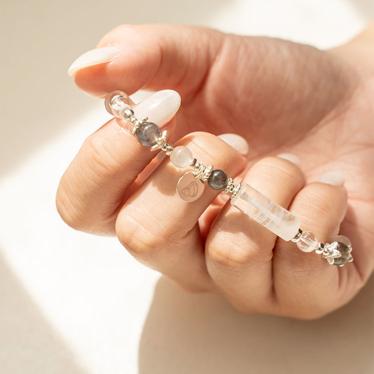 選擇的結果：藍針｜雪花幽靈｜拉長石｜白兔毛｜星輝骨幹