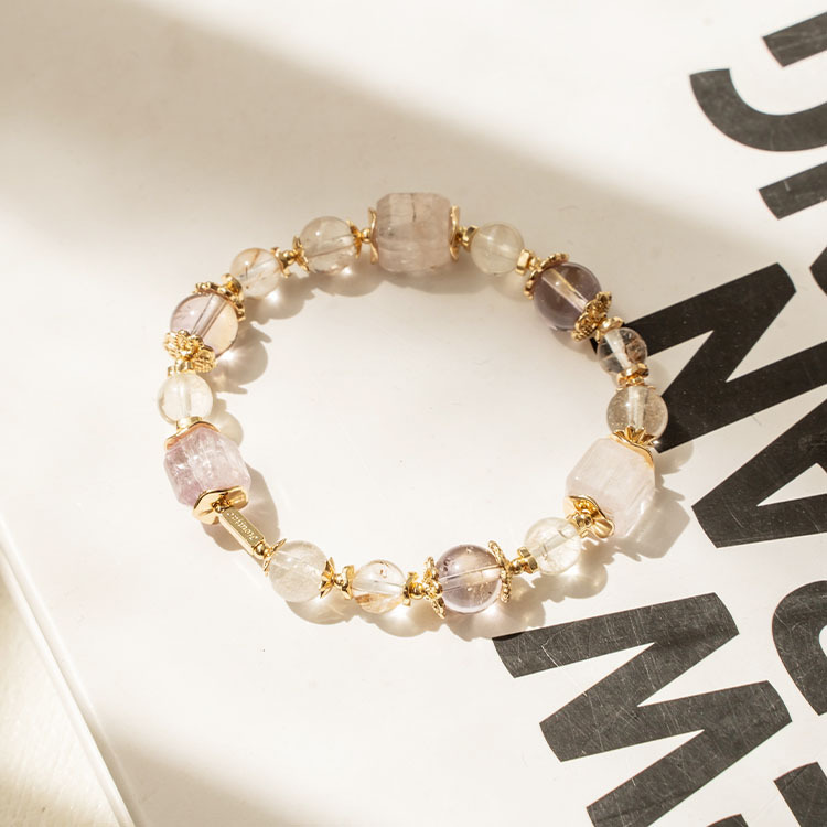 下意識反應：拉絲紫鋰輝｜紫黃晶｜銀髮晶｜白幽靈｜羽毛鈦