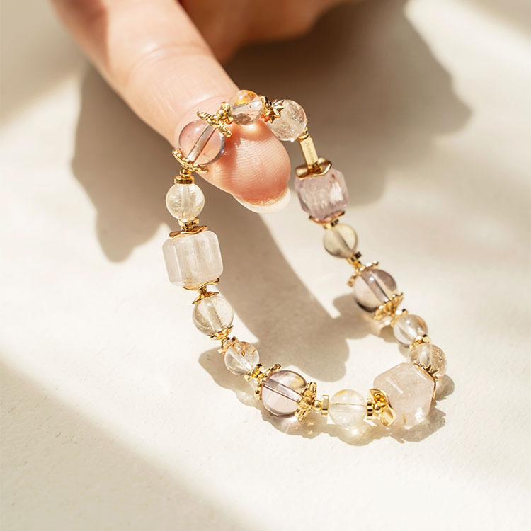 下意識反應：拉絲紫鋰輝｜紫黃晶｜銀髮晶｜白幽靈｜羽毛鈦