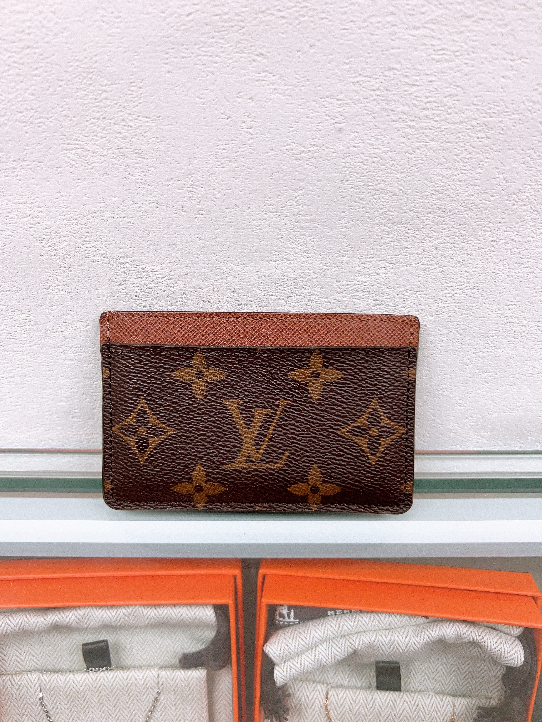 Lv card holder (brown monogram)