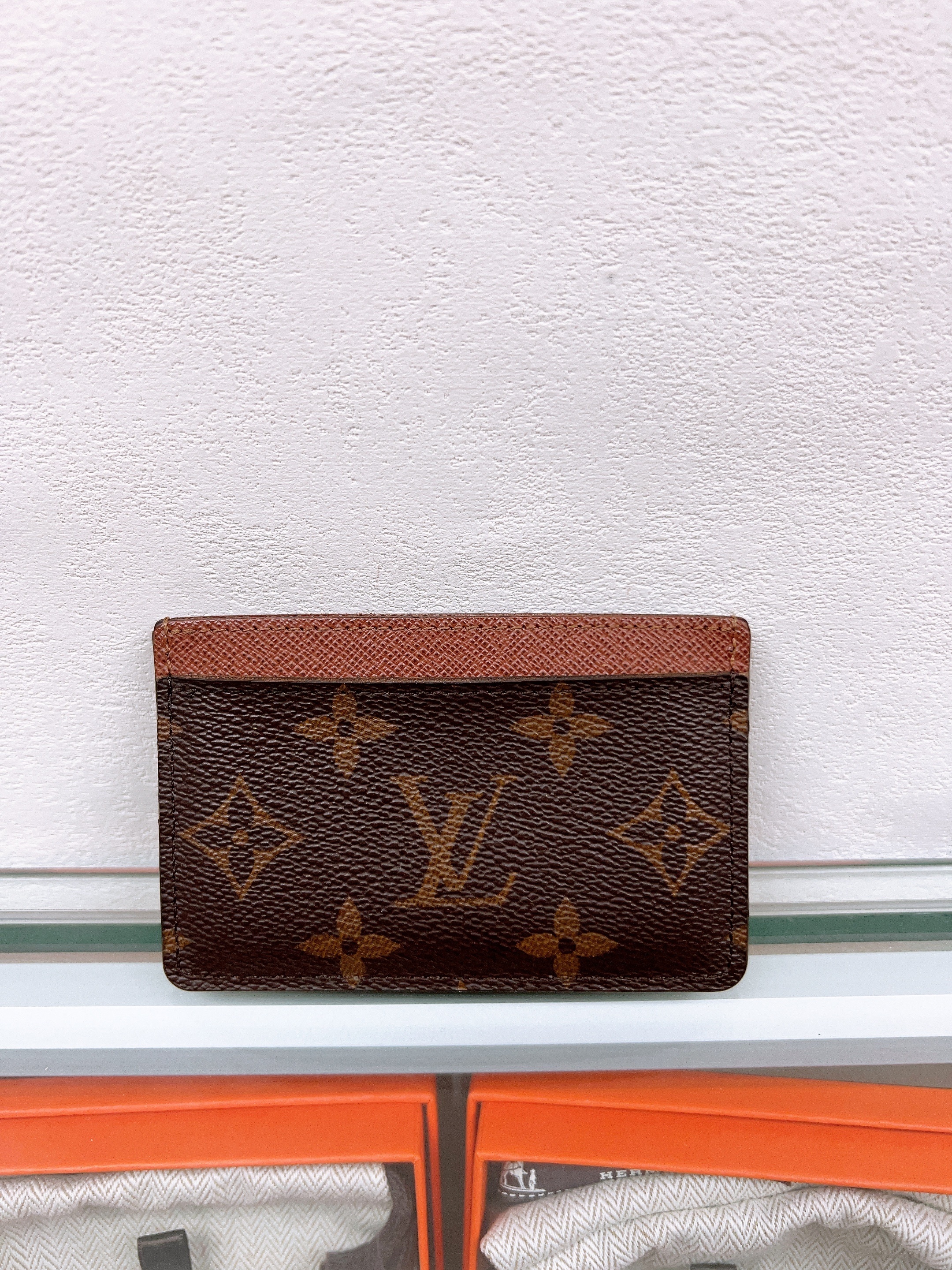 Lv card holder (brown monogram)