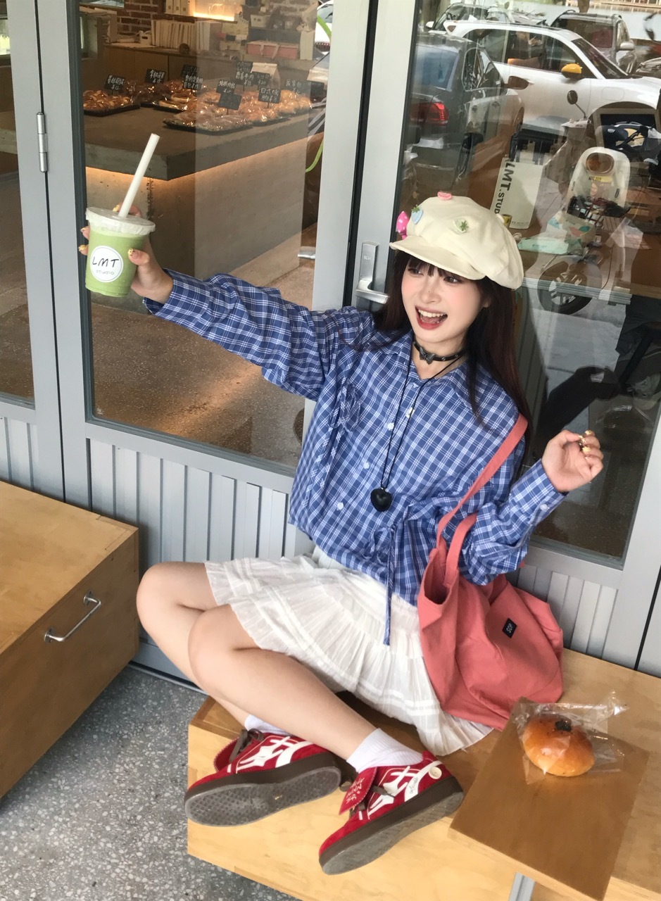 KILLWINNER 紅絲絨 復古紅 翻蓋鞋舌 絨面 仿皮革 IVE 張員瑛同款 女鞋 / 預購