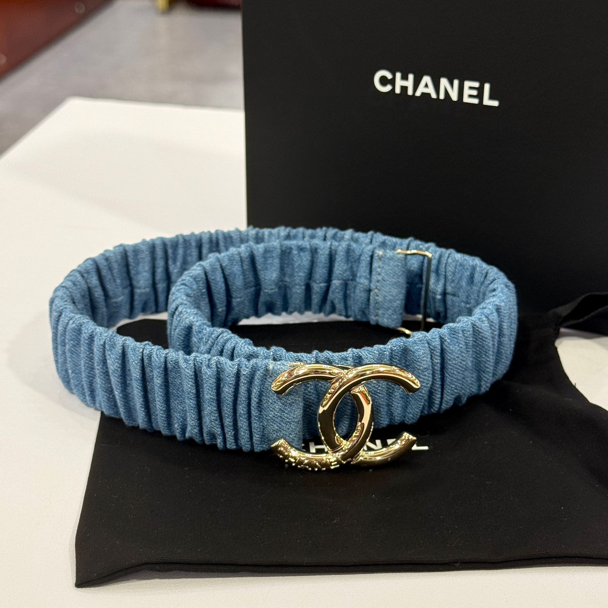 全新CHANEL腰帶75碼 藍色牛仔布橡筋 淡金CC LOGO #BRAND NEW #香榭站正品