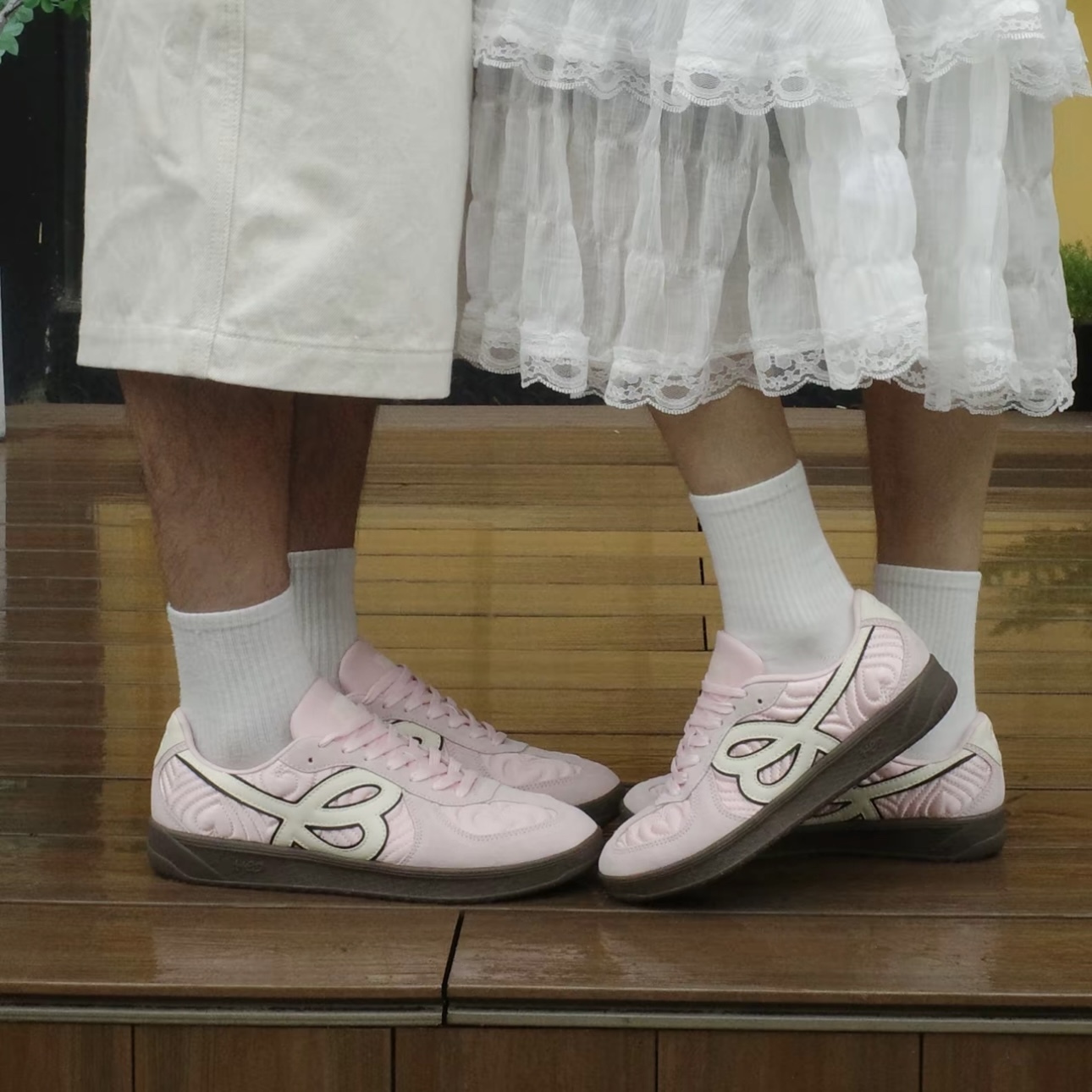 HBD x WE FLOWER 情人節限定 緞面粉 小花鞋 情侶款 德訓鞋 聯名