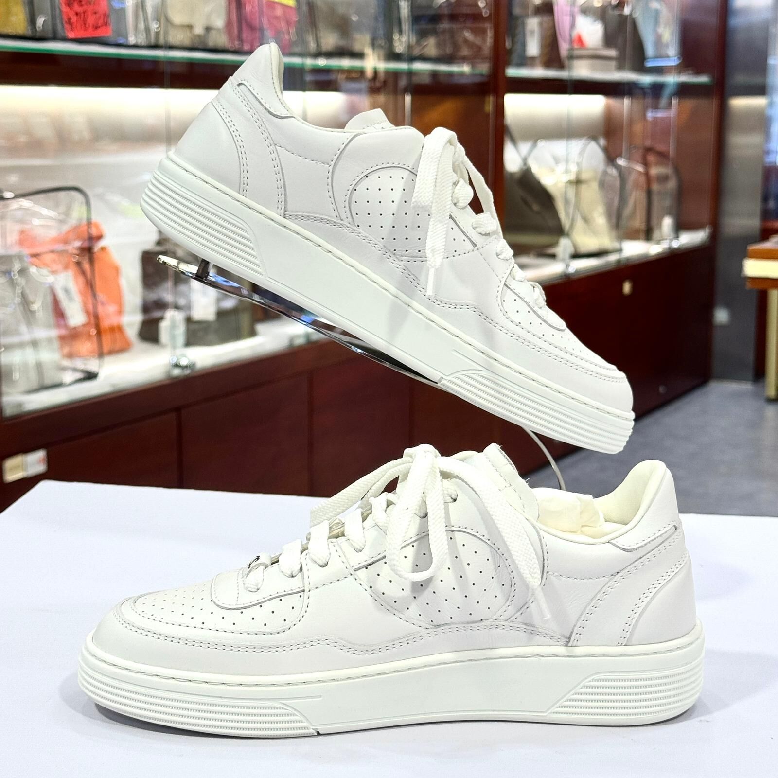 全新CHANEL波鞋36碼 G45079 全白色羊皮 CC LOGO #BRAND NEW #香榭站正品