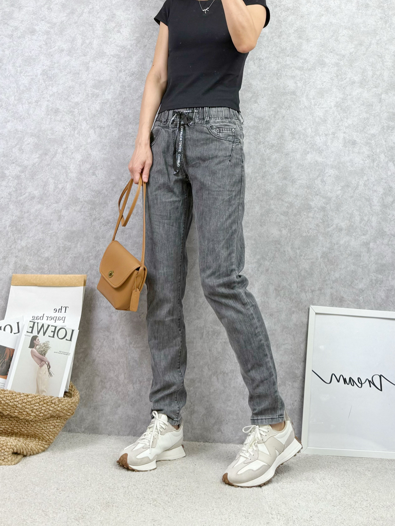 忙碌日常的喘息時光♡自在彈性的輕薄牛仔褲