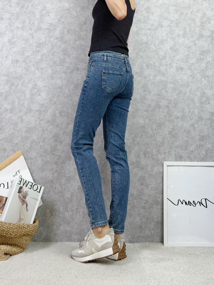 拉出俐落線條感♡一穿就有型的窄管褲