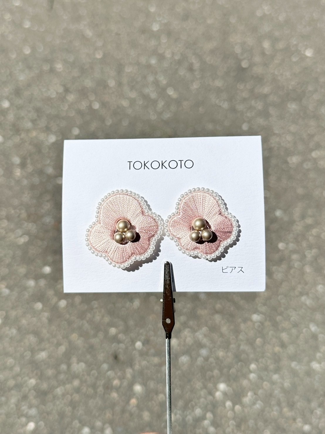 [TOKOKOTO] 刺繡花朵珍珠耳環 | 蘭紫 | 耳夾 | NO.119