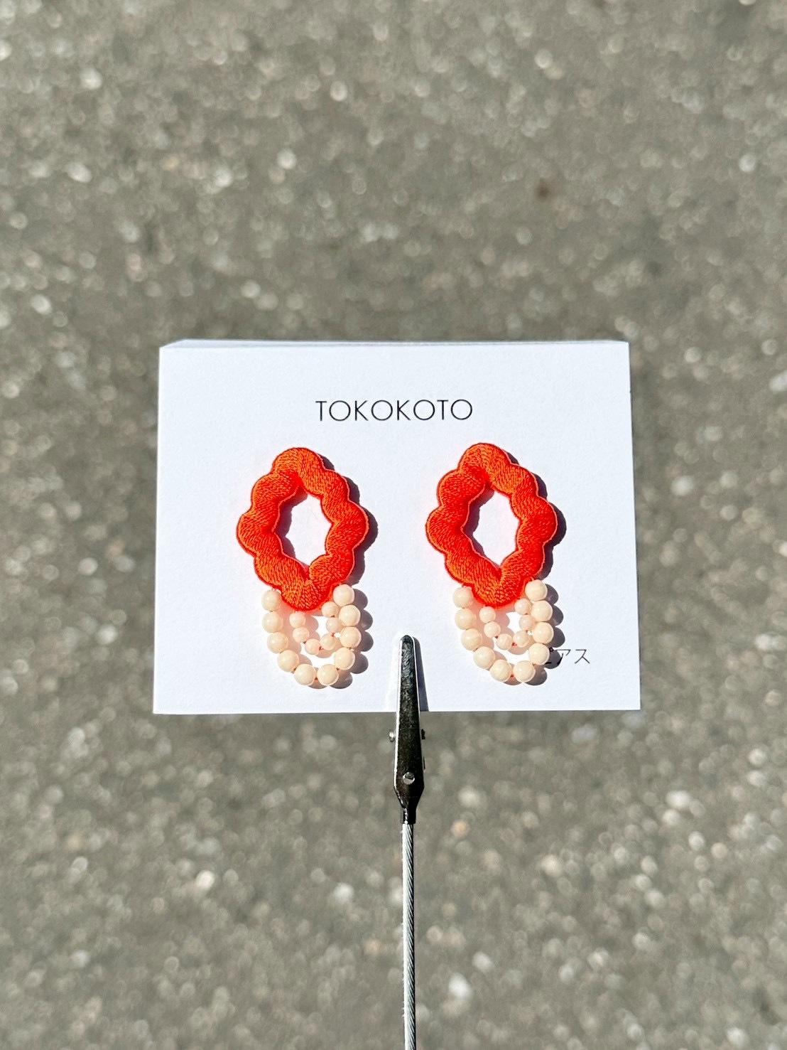 [TOKOKOTO] 刺繡荷葉花朵珠珠耳環 | 赤色 | 耳針 | NO.143