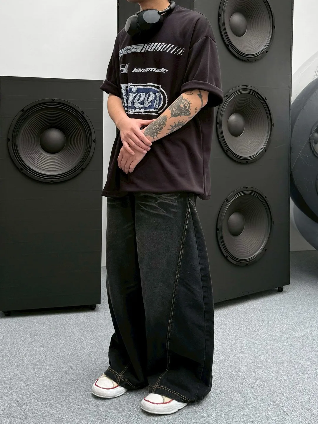 Mieet 斑駁 字體 寬鬆 短袖