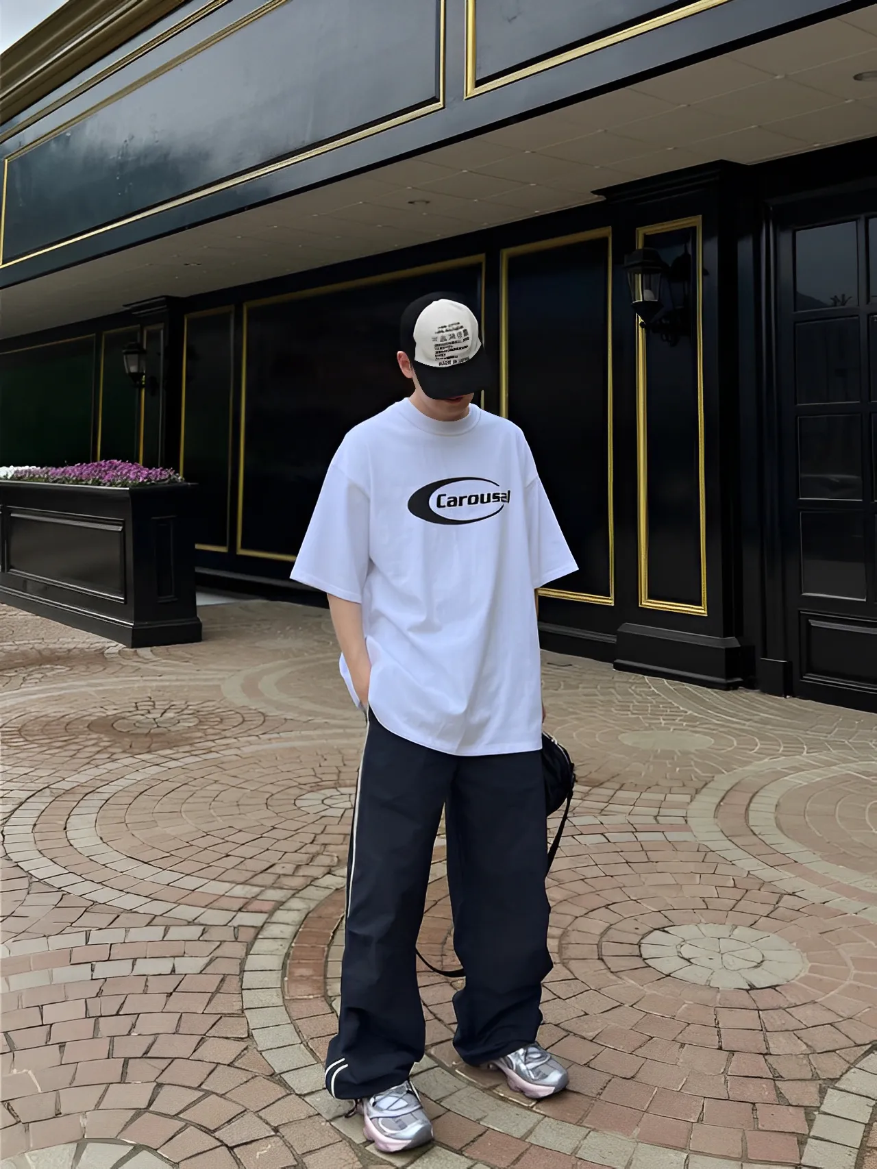 Carousl 英文 簡約 寬鬆 短袖