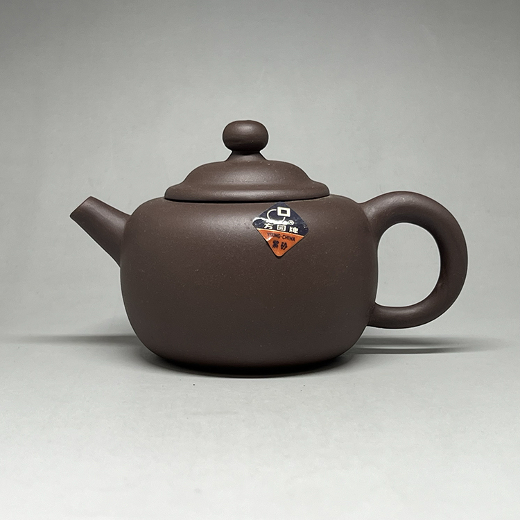 茶香自在】一九八零年代宜興一廠紫砂壺朱秀華圓珠紫砂壺190 C.C.