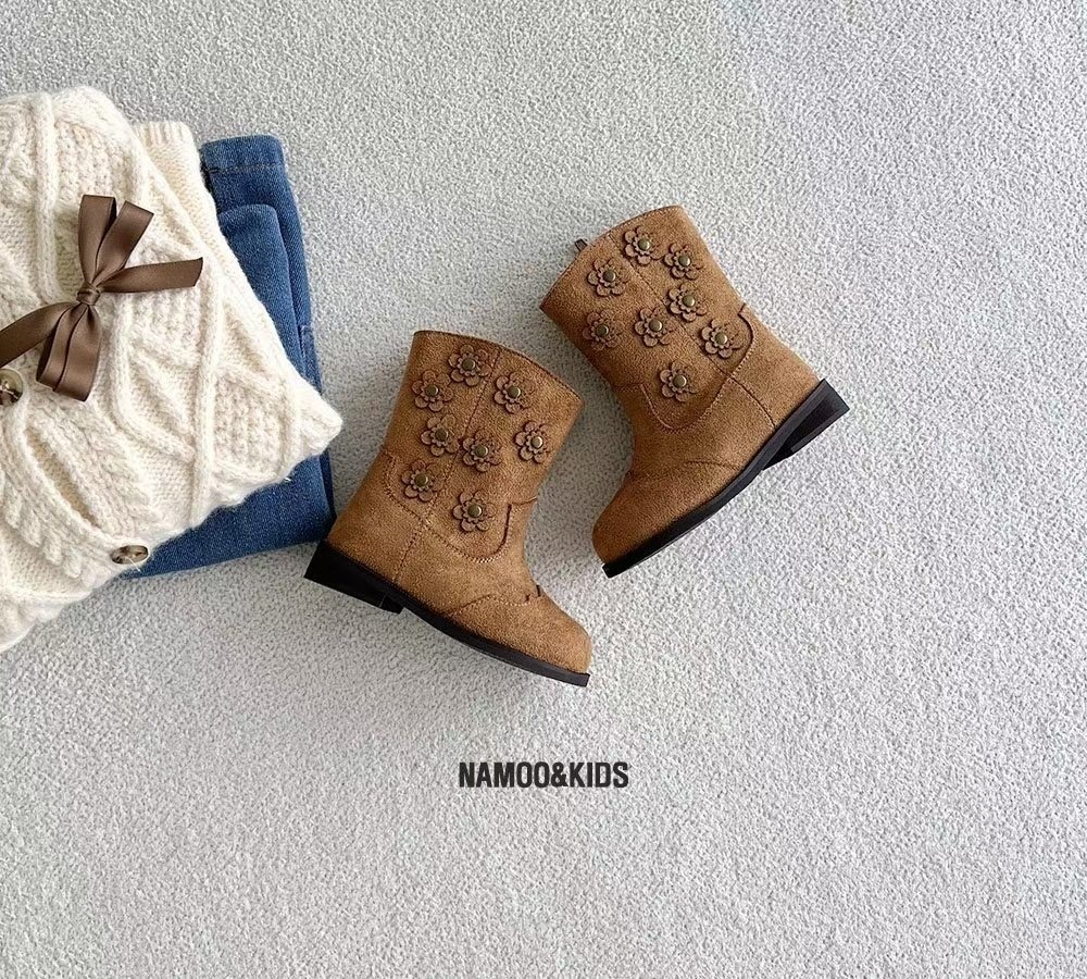 Namoo Naru Flower Suede Boots