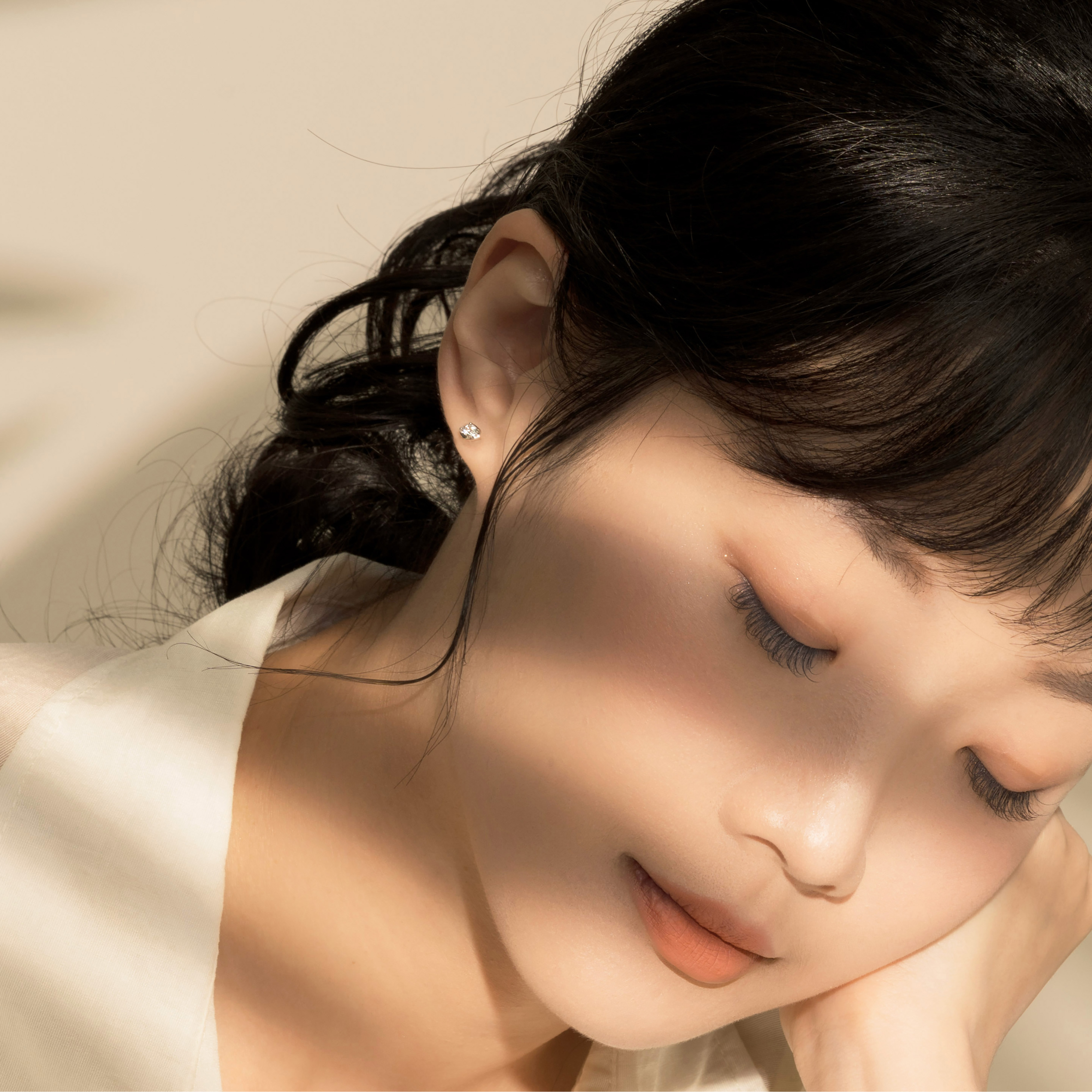 925純銀耳環，可以改耳夾，頂級鋯石