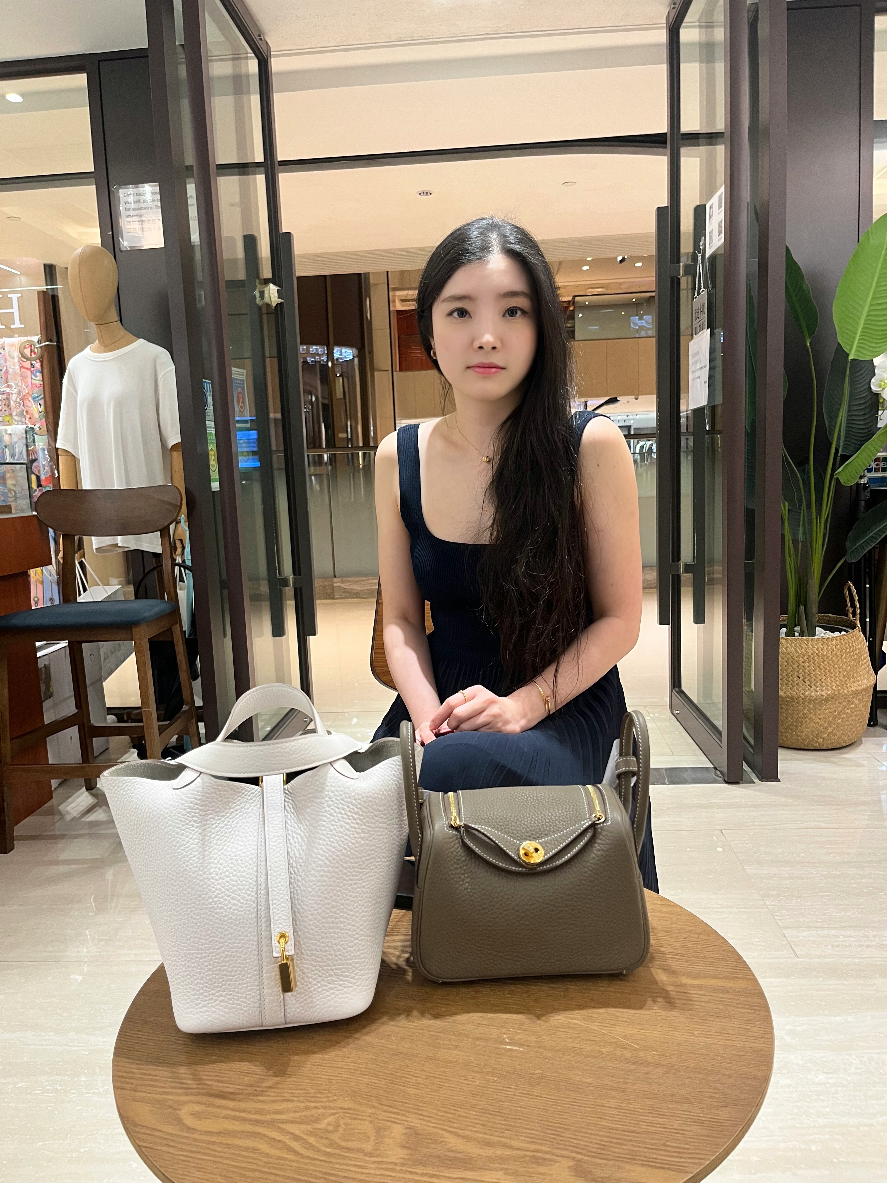 8/2025購買 【感謝支持】 熟客靚靚再來復購✌️ 爽快抱走Lindy mini大象金🐘 仲再訂購了飛馬🐴 感謝你一直以來嘅支持與信任🙏😘