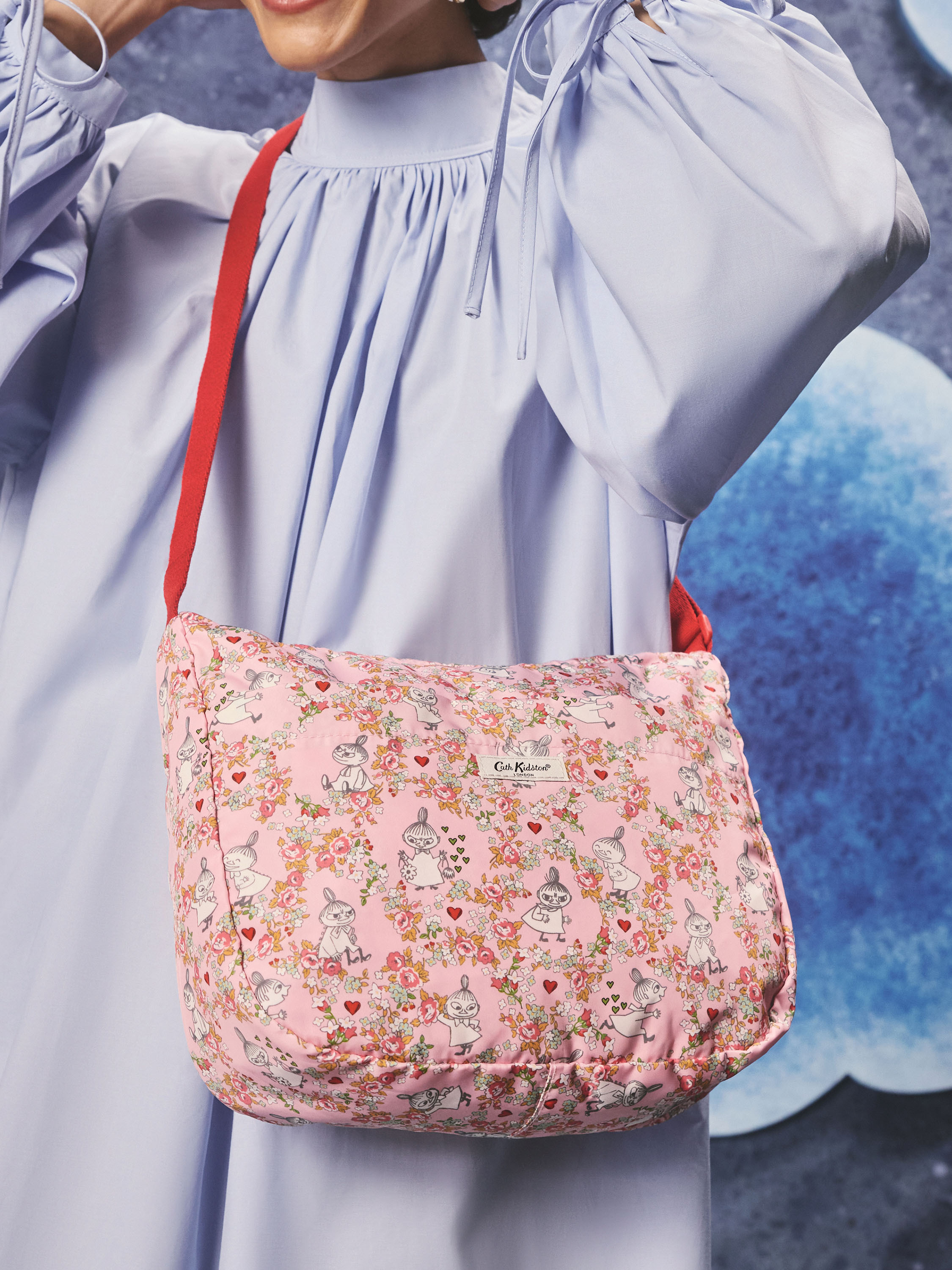 Little My Ditsy 輕便型折疊半月斜背包