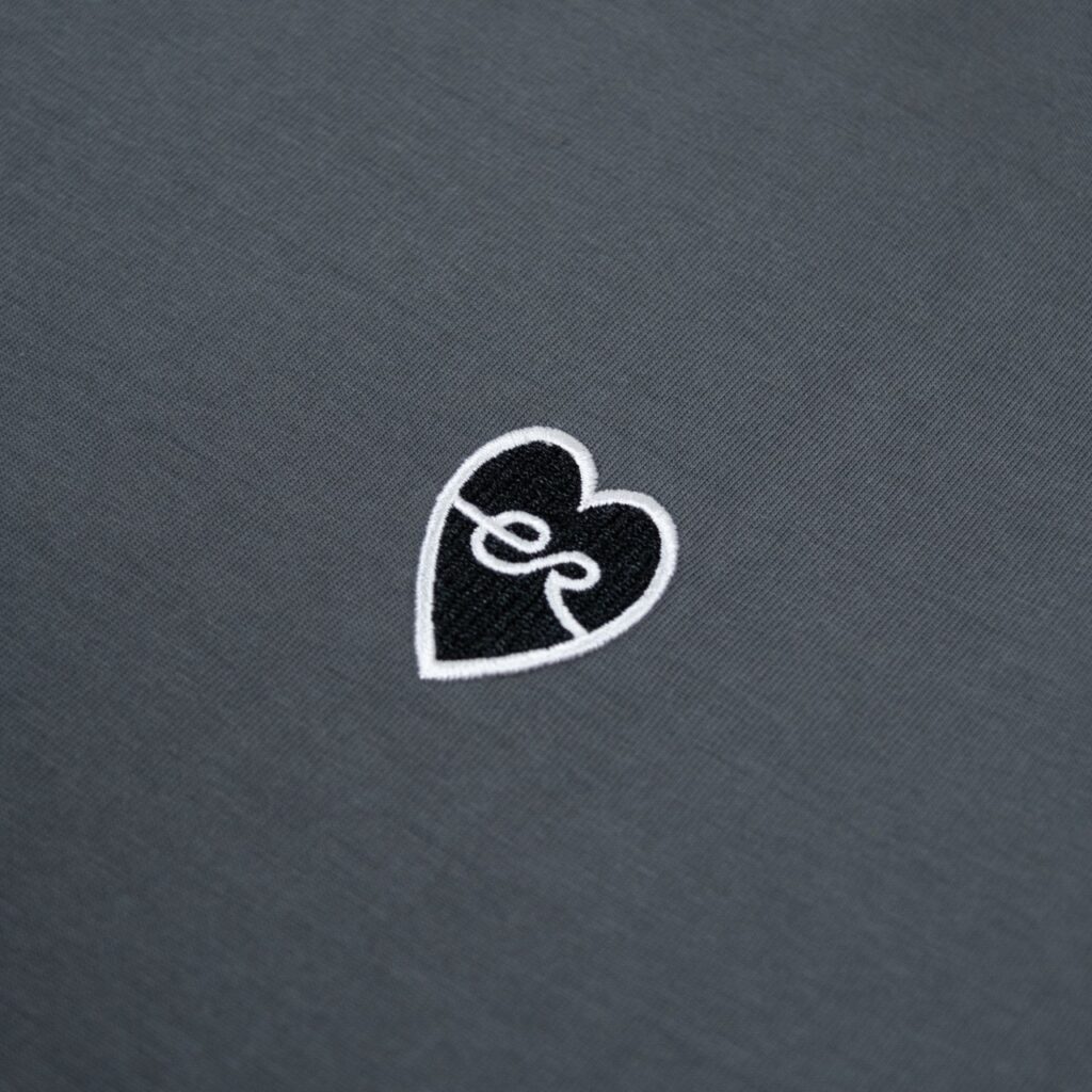 榻榻米繡愛心 Tee