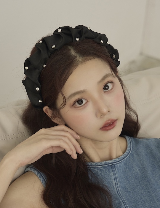 緞面水鑽皺褶髮箍(黑)