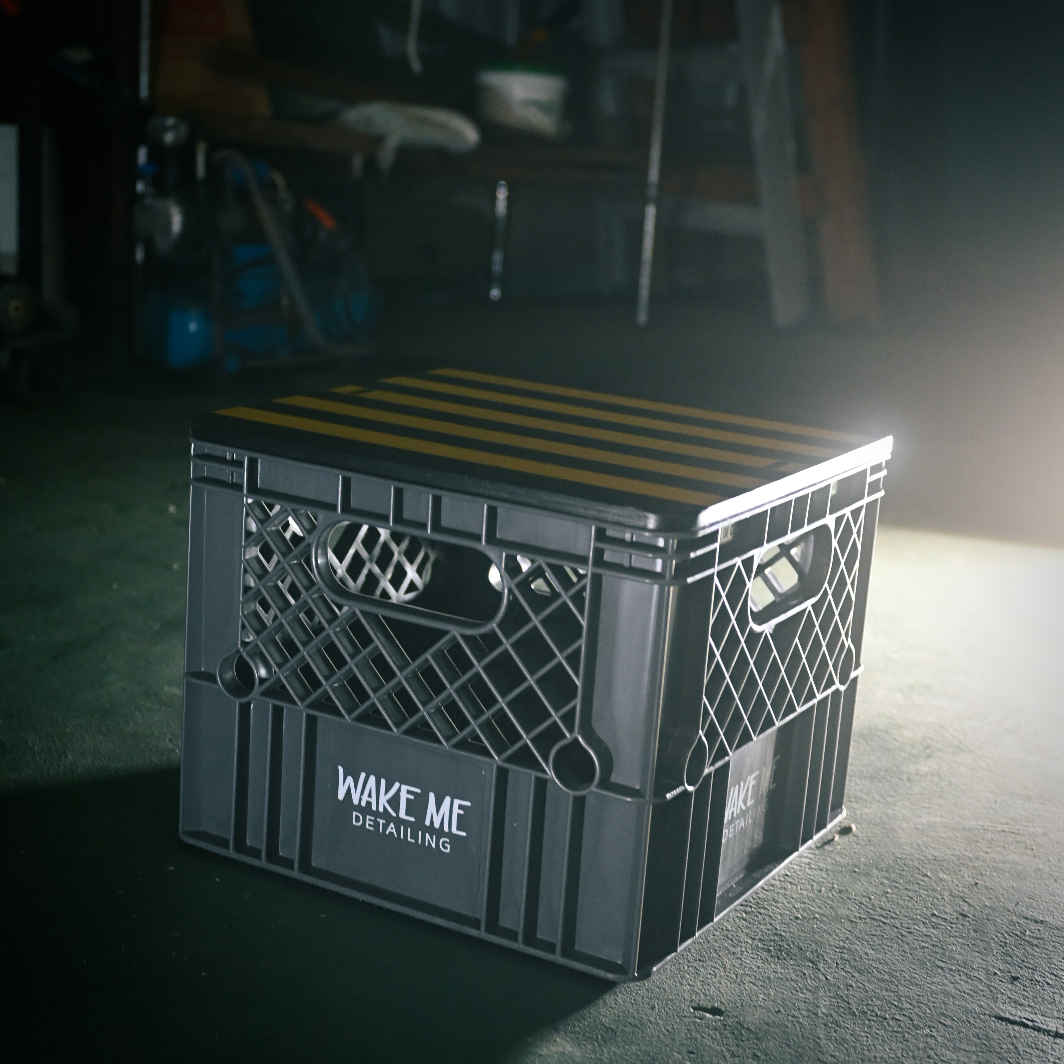 《影子計劃》工業風牛奶箱