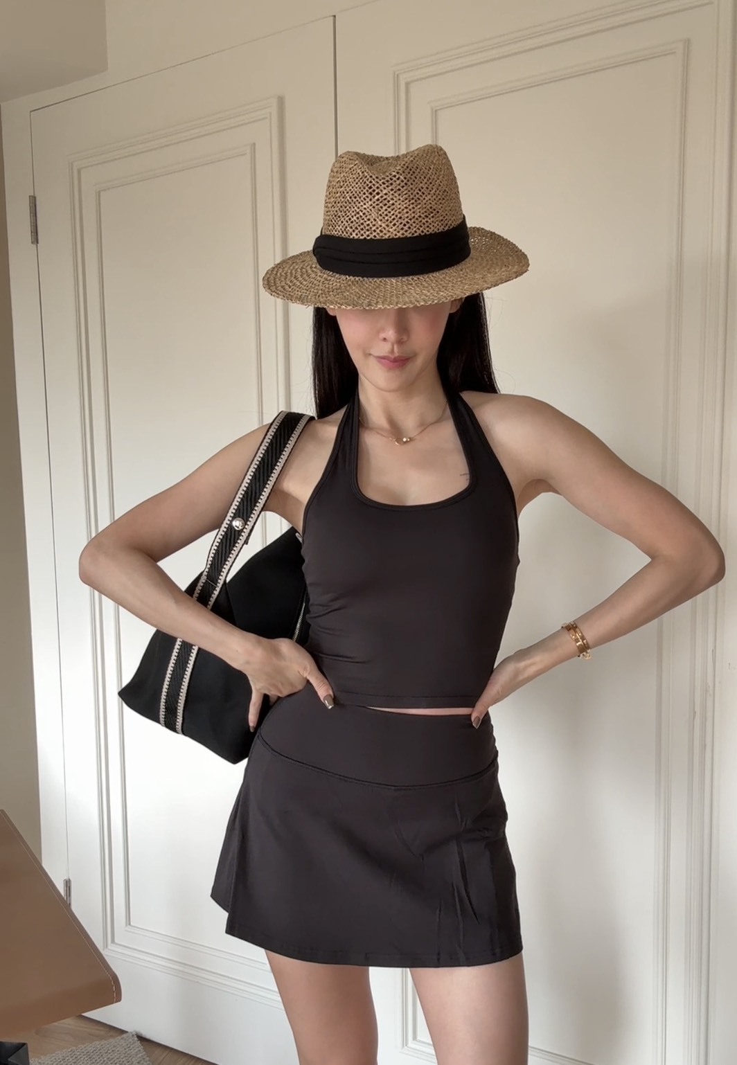 繞頸兩件式運動套裝(背心含可拆胸墊)