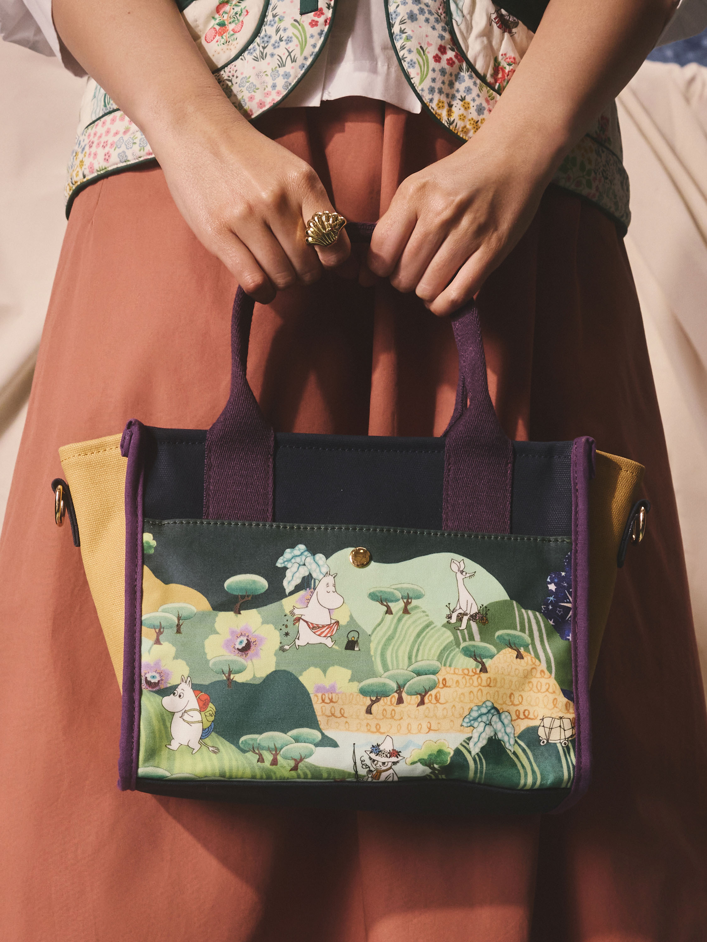 Moomin Valley 迷你托特包