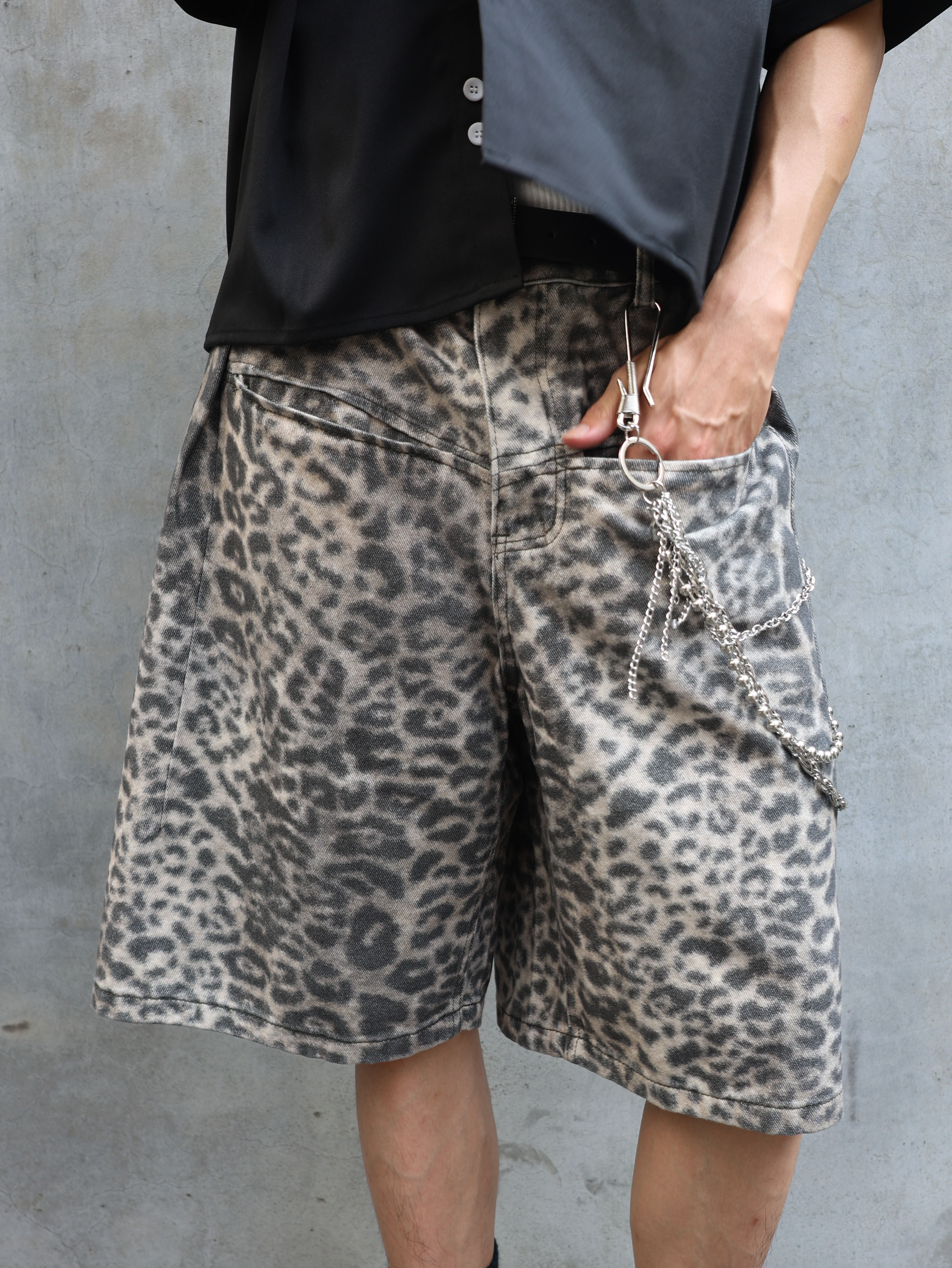 （現貨) P019 街頭 復古 Y型結構車線 豹紋 短褲