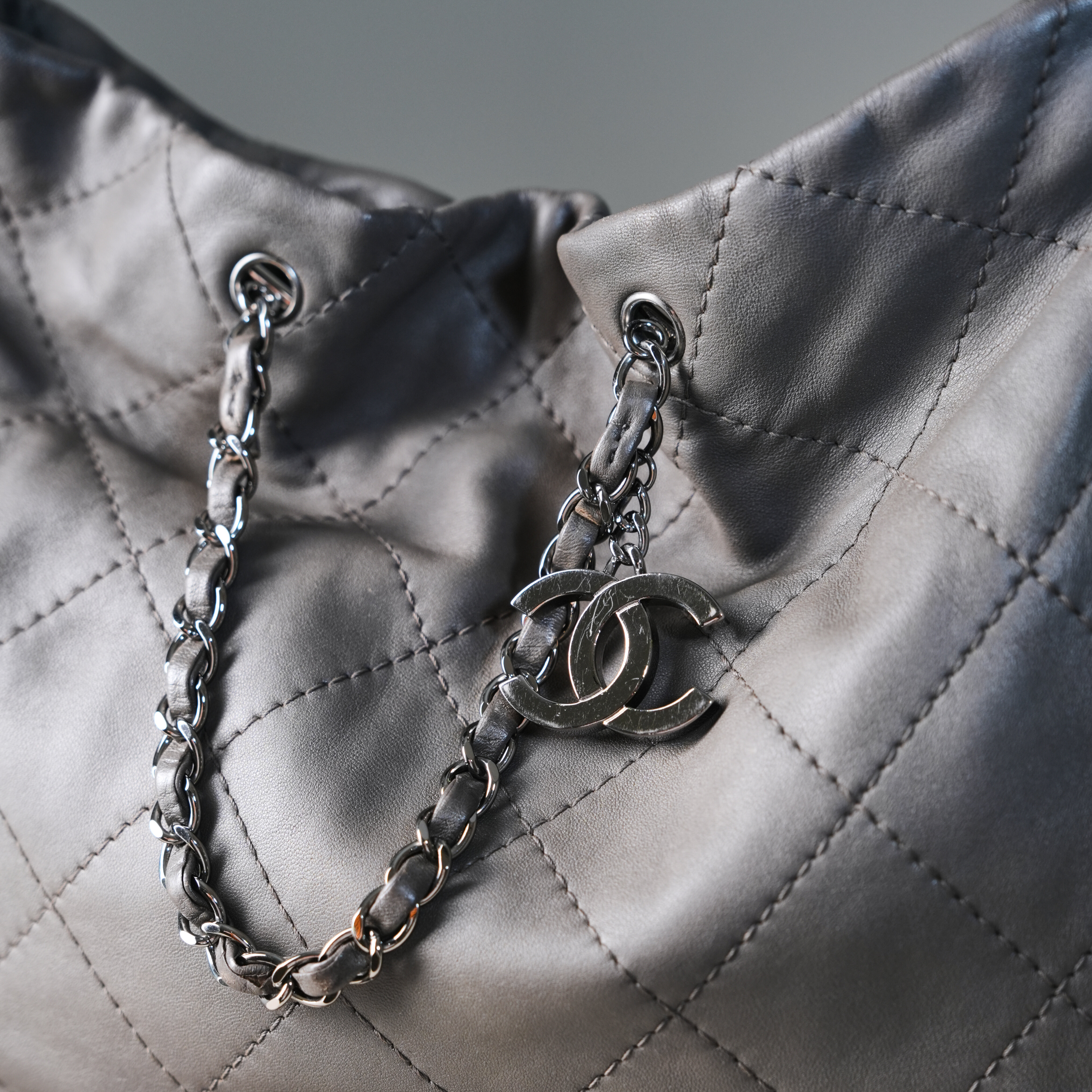 Chanel 拚皮外縫托特包