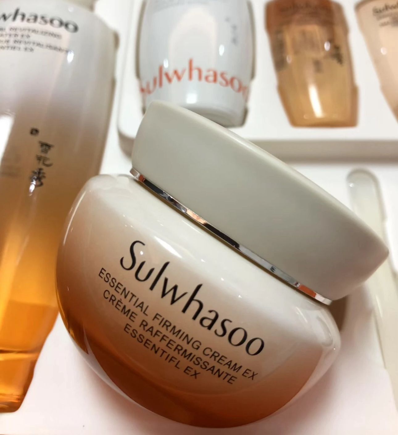 【直播】LL081742 雪花秀 滋盈肌本舒活緊致霜 15ml (一套2樽)