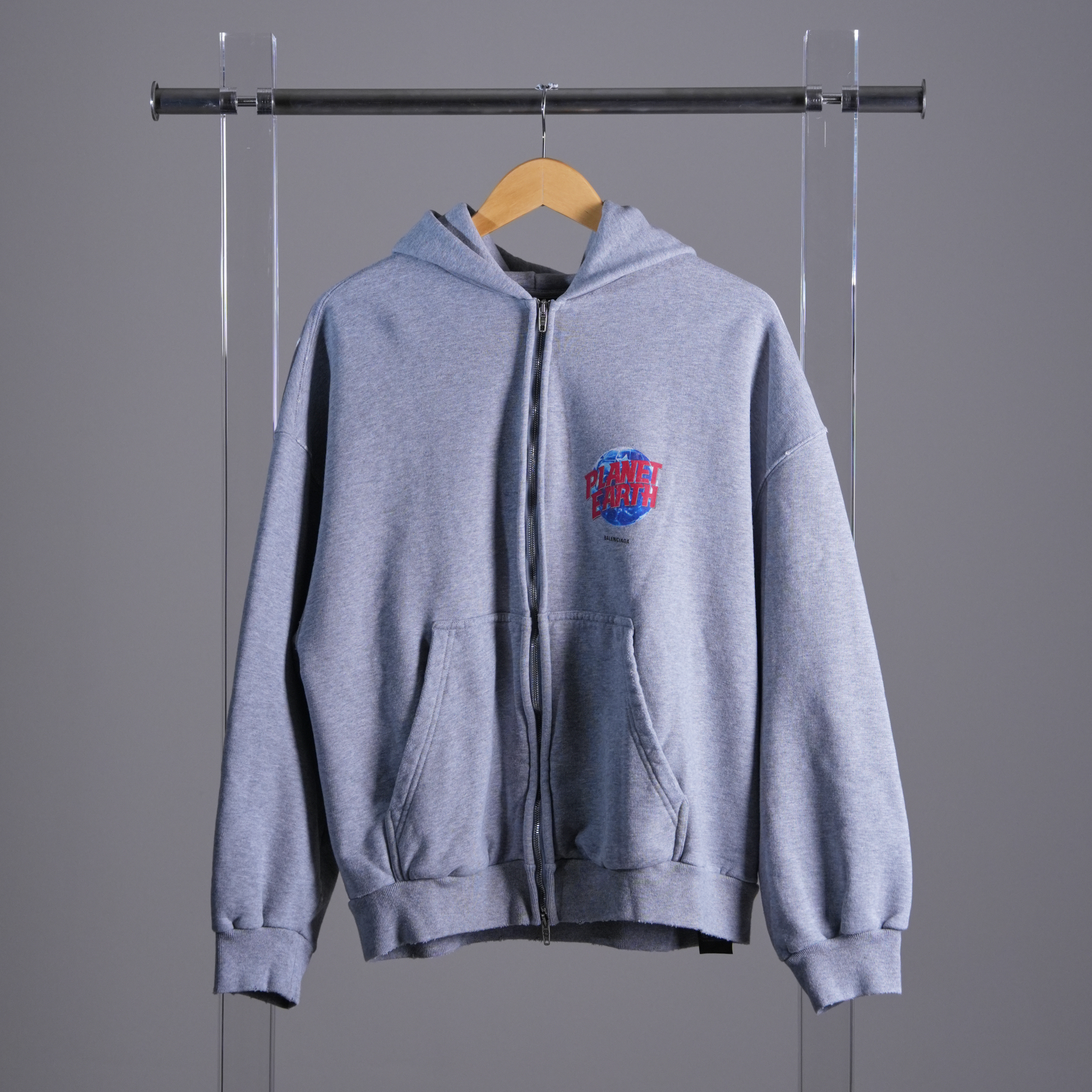 Balenciaga 灰色水洗做舊地球連帽外套 M號