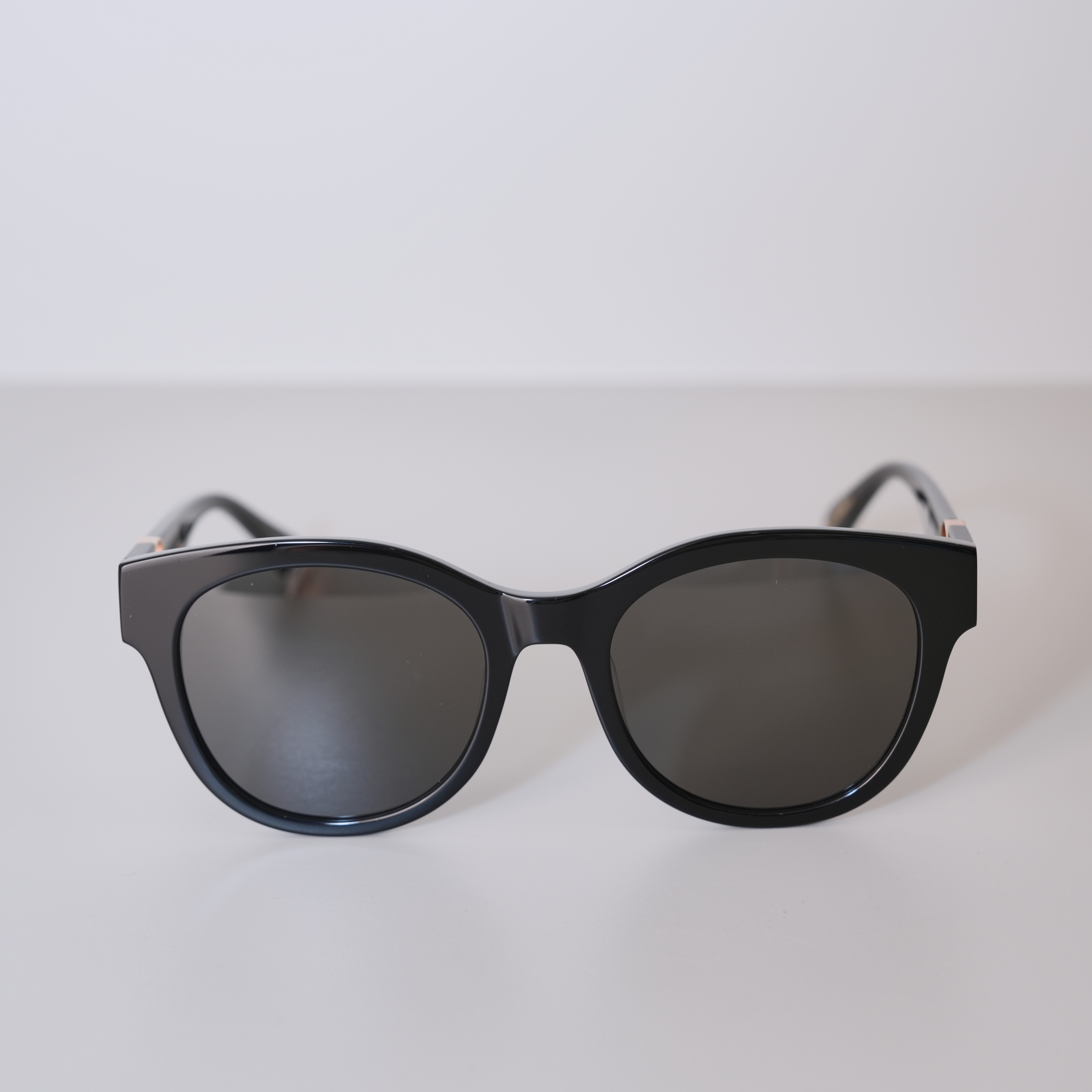 FH53 VIVIENNE WESTWOOD  黑色圓型鑽LOGO墨鏡 預購