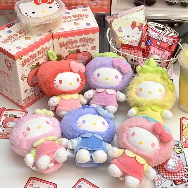 KTQ STORE ‧ Sanrio 三麗鷗Hello Kitty 正版授權 果香樂園系列 凱蒂貓 糖膠 毛絨吊飾 鑰匙圈 盲盒6款