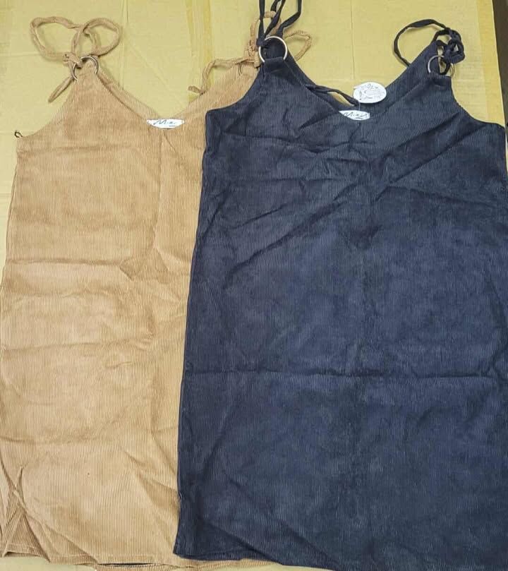 現貨清貨  KR女裝 吊帶絨連身短裙 （清貨價貨品，不設退換）AT8 309