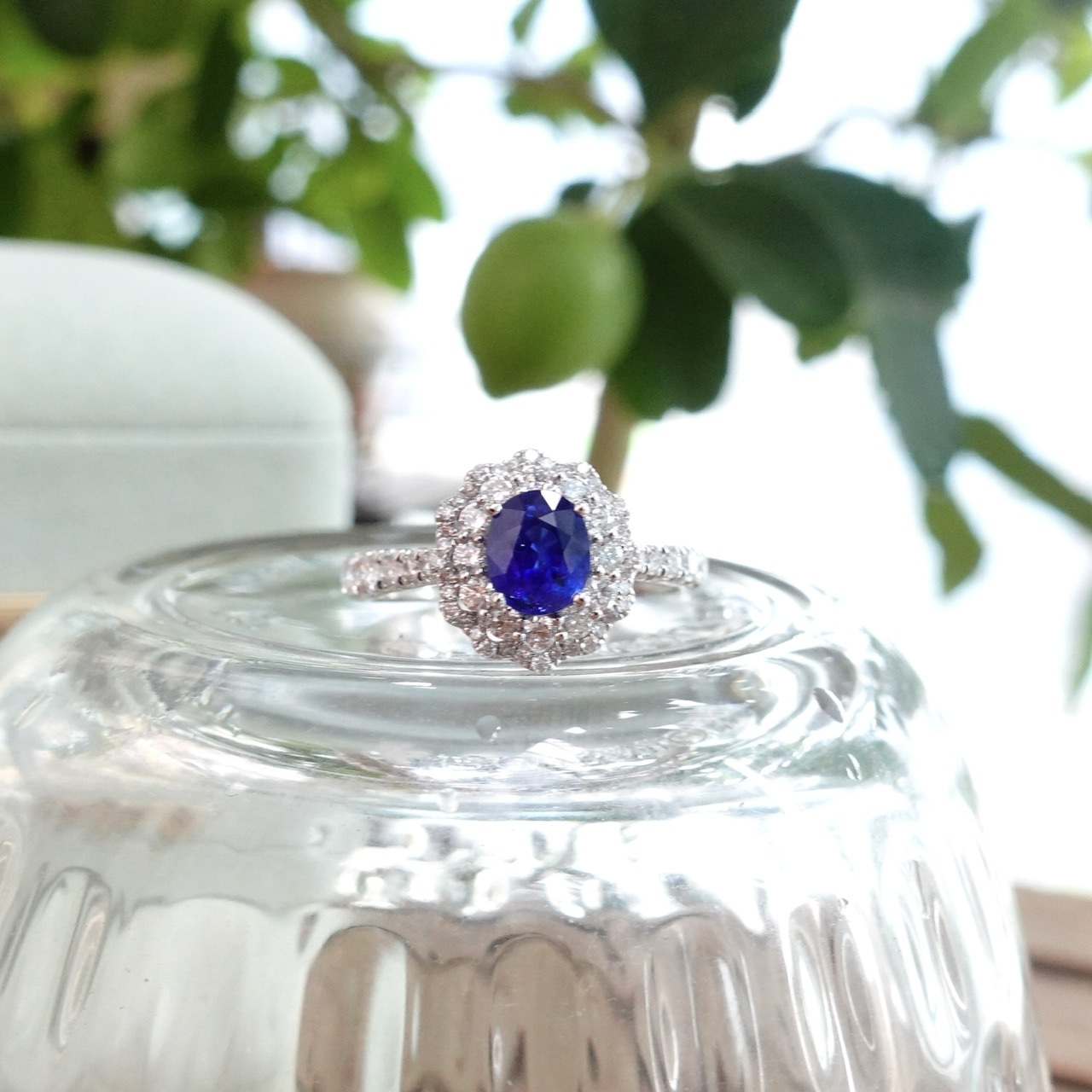 0.83ct 皇家藍藍寶石18K金鑽石戒指