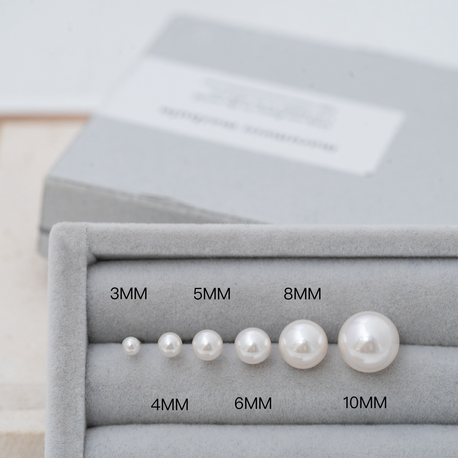 Sve6 (3mm 施華洛貝珠，鍍白金）