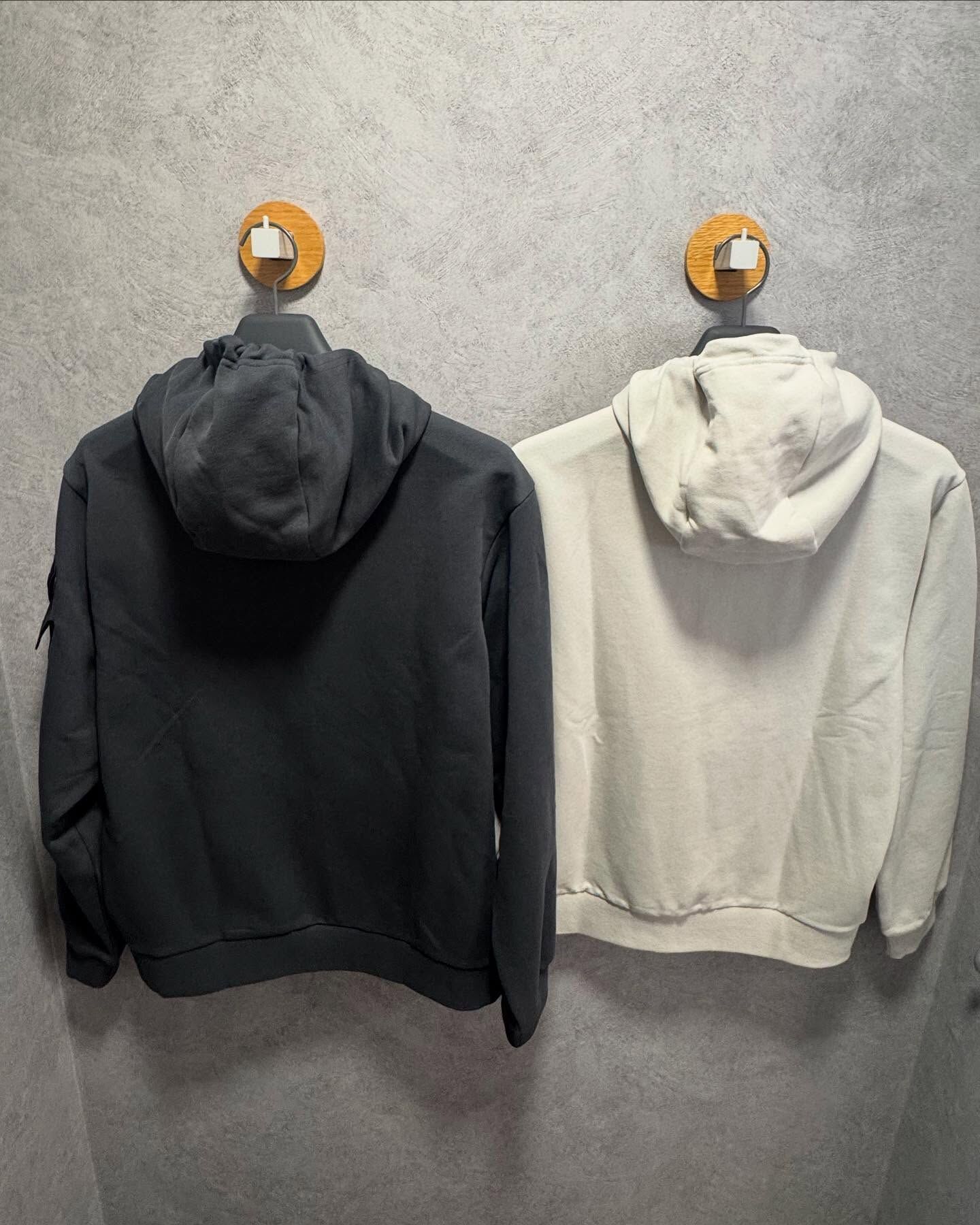 【代購】NATIONAL GEOGRAPHIC 國家地理 Sullian 袖口袋 連帽 外套 N253UFT020