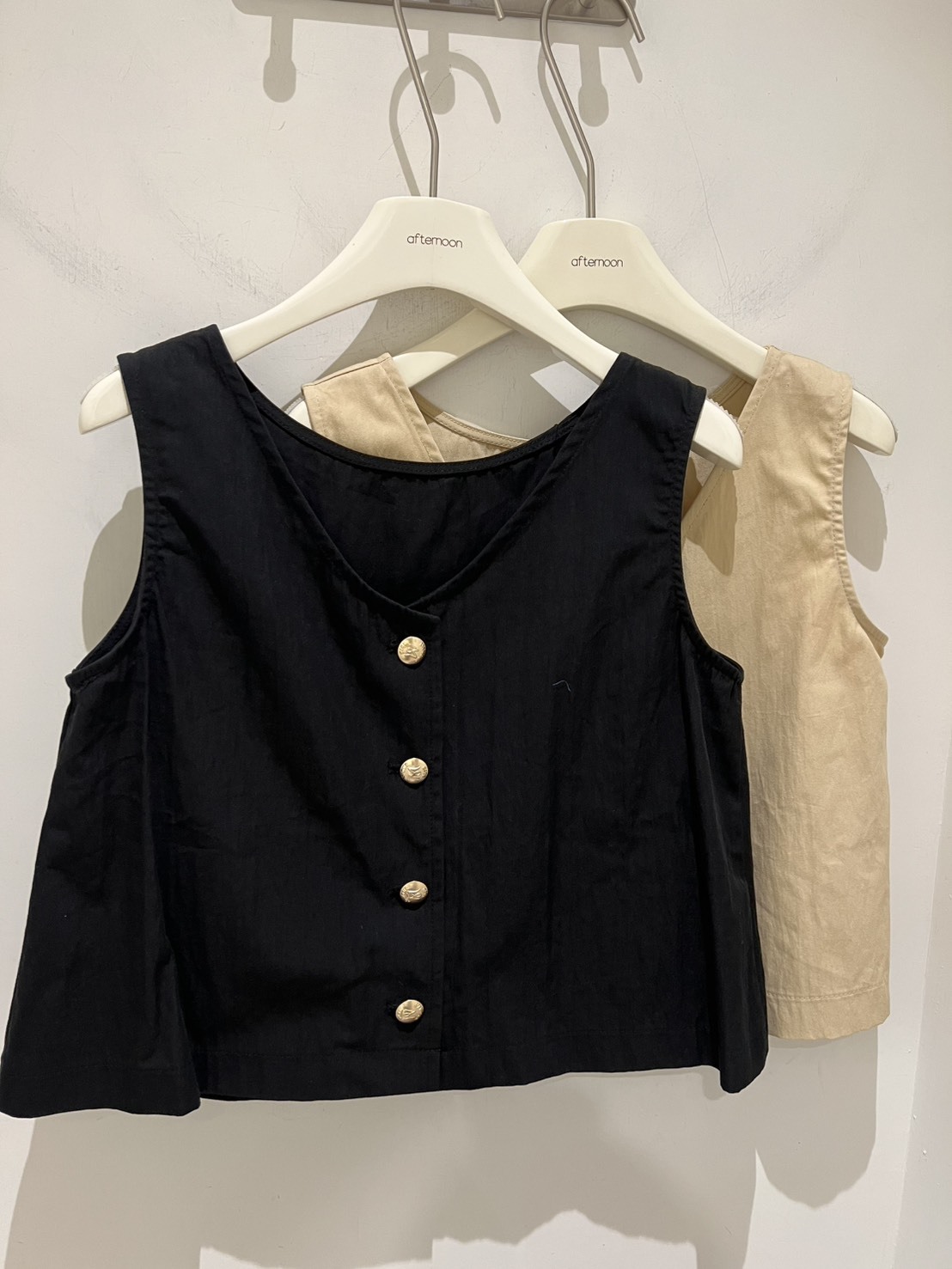 正韓金釦氣質背心