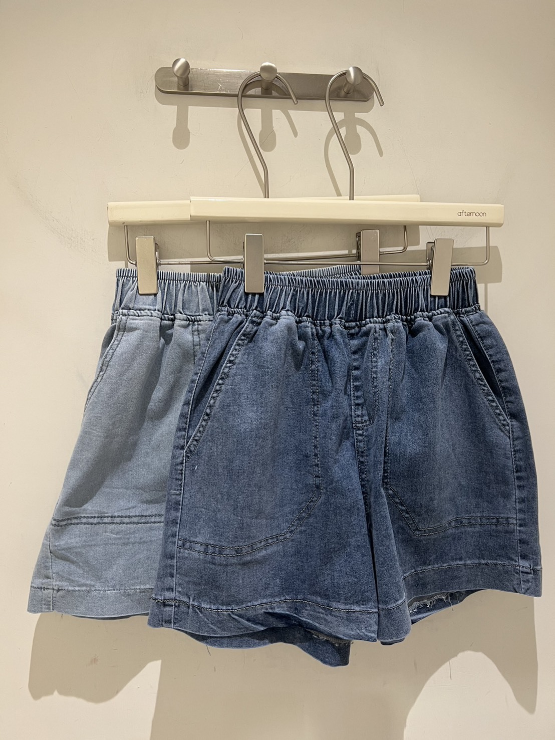 正韓縫線鬆緊短褲