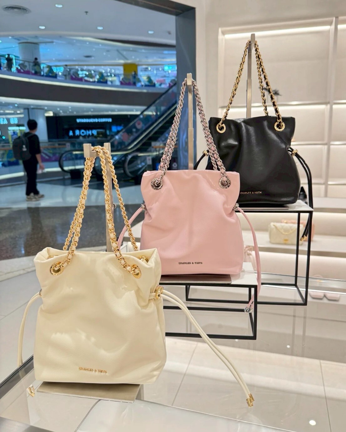CHARLES & KEITH 小CK 福袋包 抽繩 肩背包 手提包