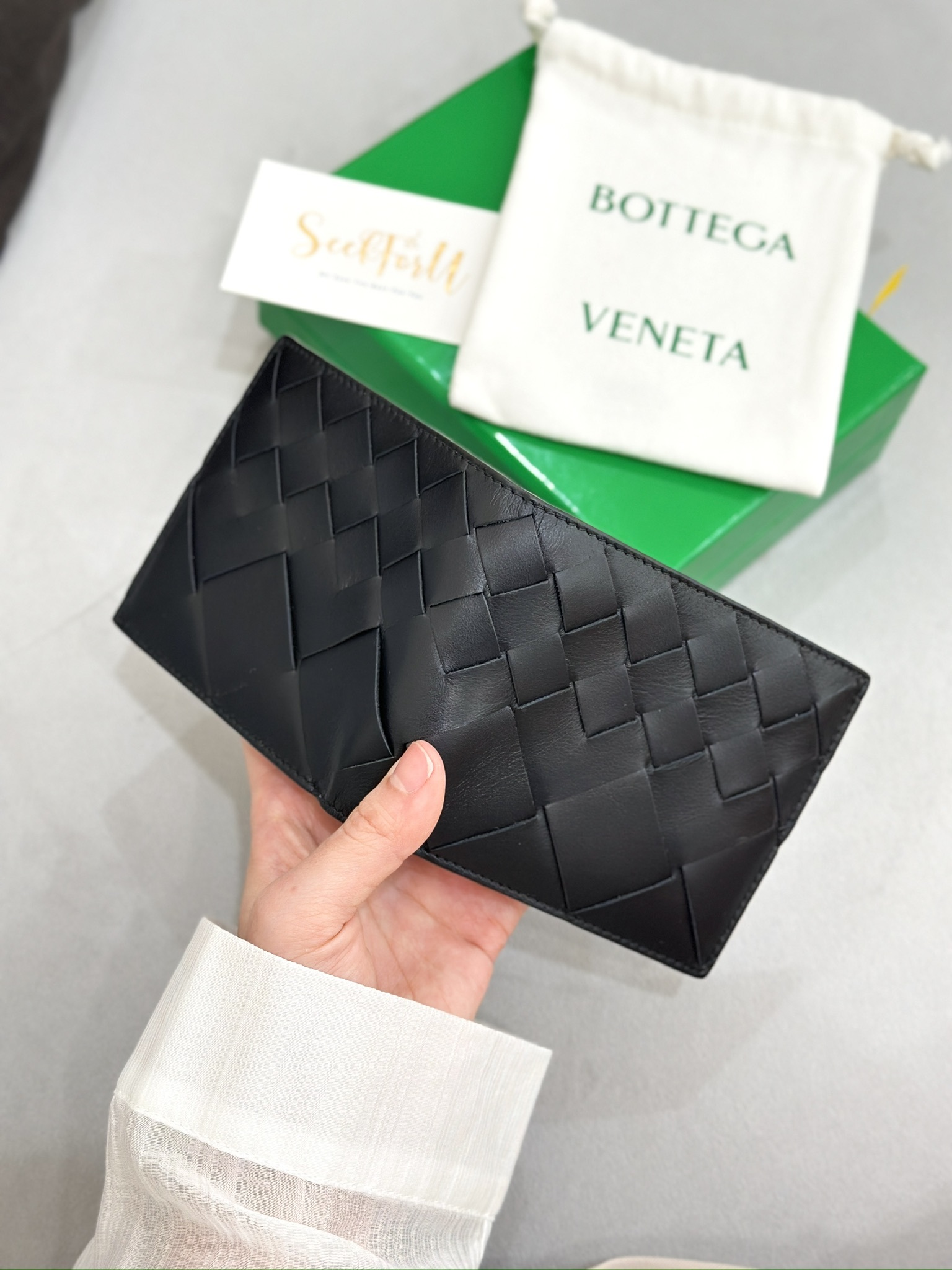 BV Intrecciato Bi-fold Wallet