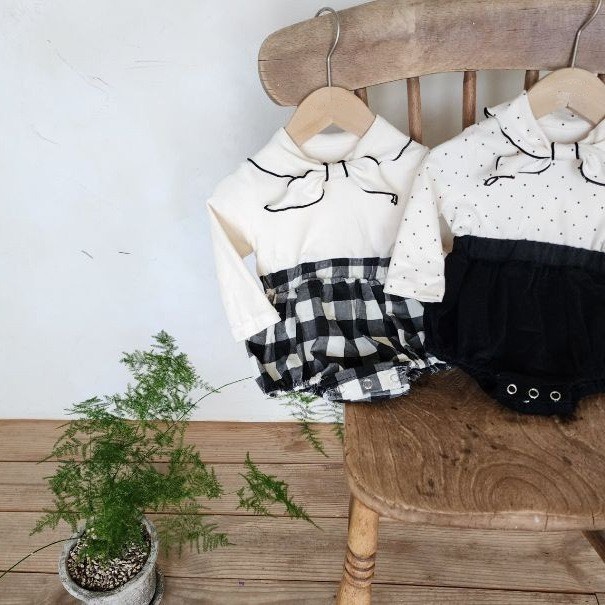 蝴蝶結領包屁衣