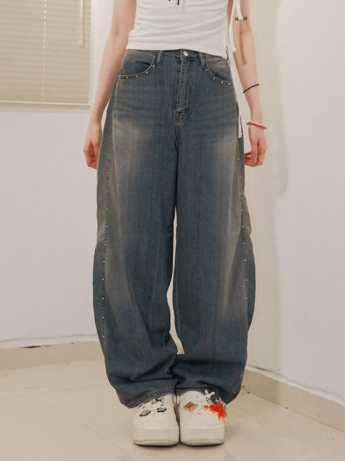 【網站預訂優惠】基礎鉚釘彎刀褲