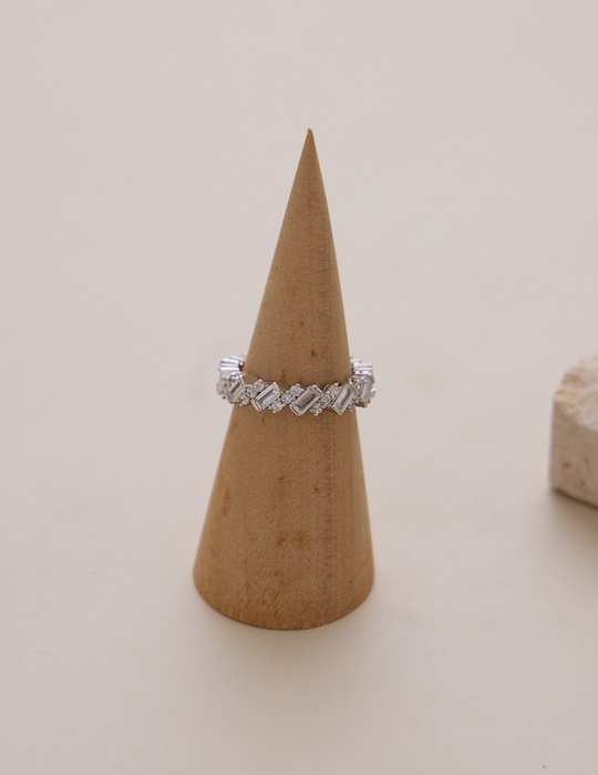 【925純銀】奢華方鑽環繞戒指